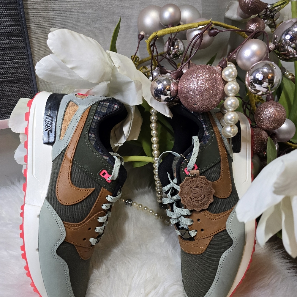 Nike Air Pegasus '89 Golf mens Shoes Cargo Khaki/Jade Horizon/Hot Punch size8 - Picture 1 of 5